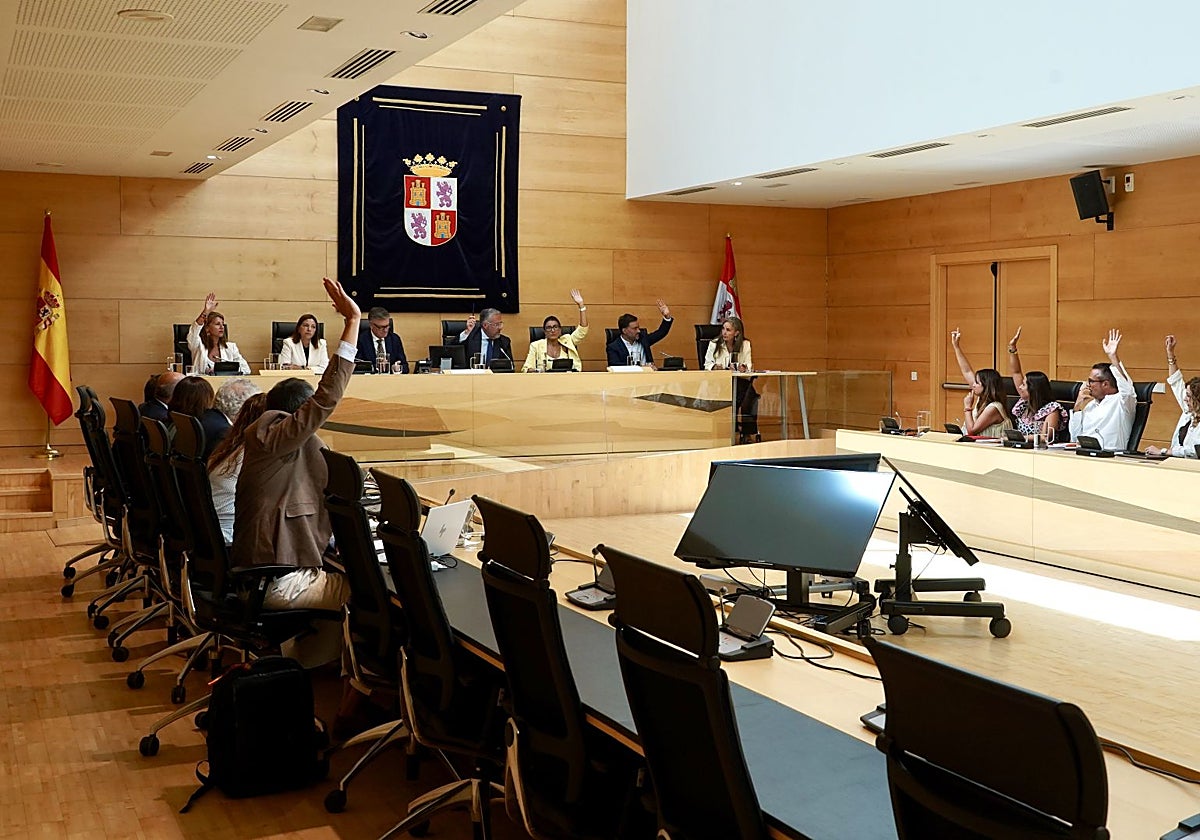 Reunión este viernes de la Diputación Permanente de las Cortes