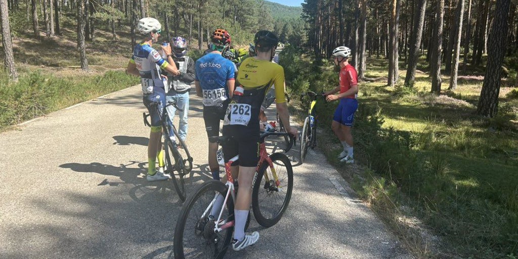 Fallece un ciclista de 19 años en una caída masiva en la Vuelta Junior a la Ribera del Duero