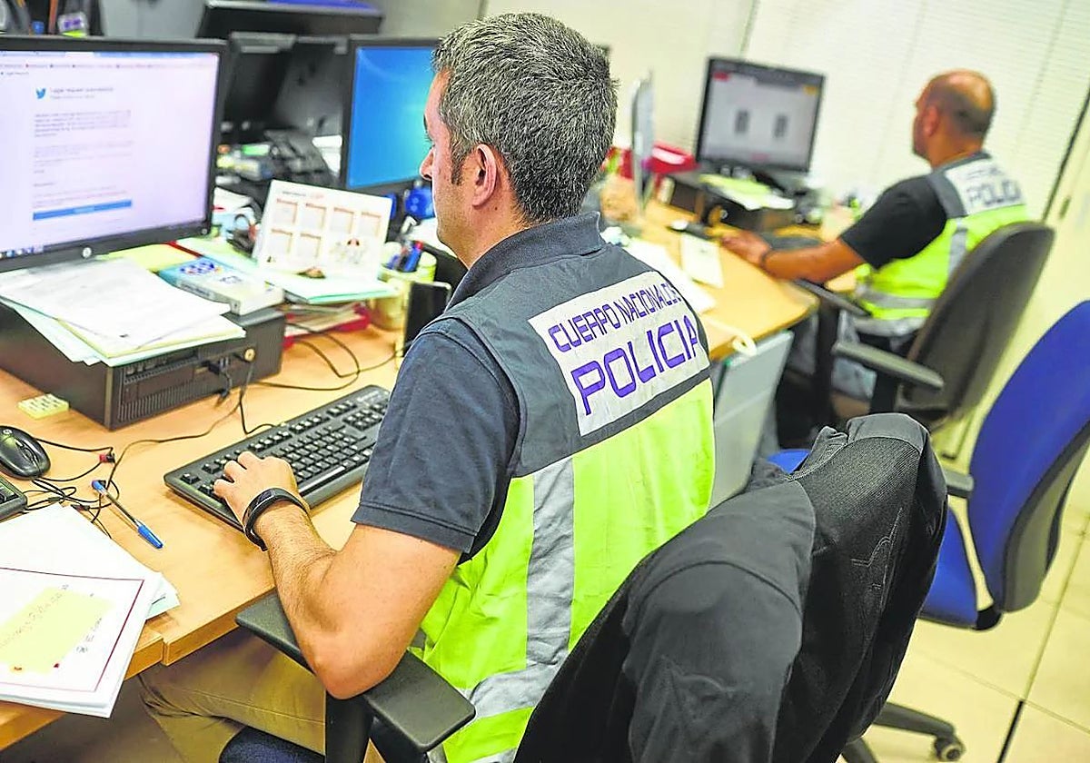 La Policía ha detenido al hacker.