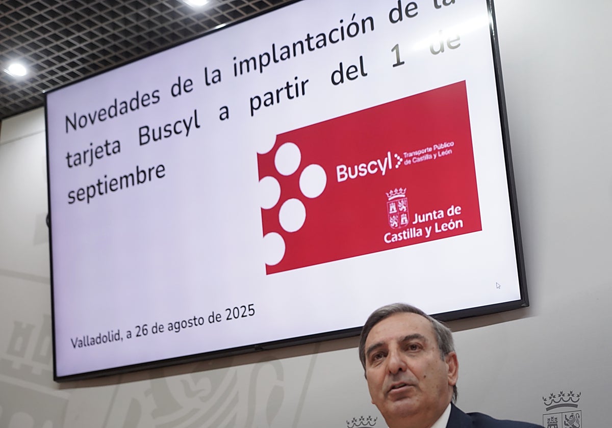 El consejero de Movilidad, este martes durante la presentación de las novedades del modelo Buscyl