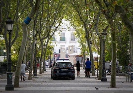 Reyerta a navajazos y sillazos entre familiares en Vallecas: «Nos llevamos mal por una infidelidad»