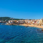 El rincón favorito de Carlos Herrera en Cataluña: playas paradisíacas y acantilados entre naturaleza salvaje