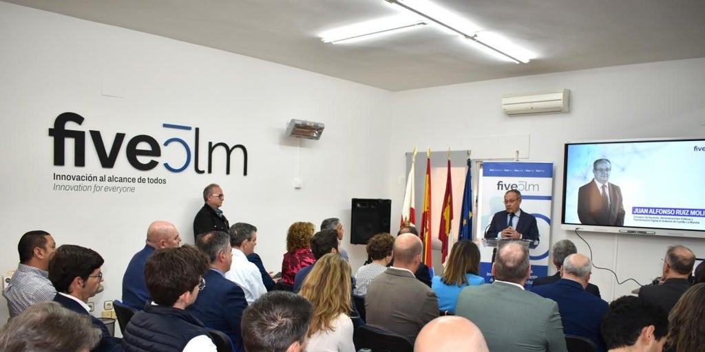 El Gobierno regional amplia a 100 las  startups  que desarrollan sus proyectos en los cinco  hubs  para emprendimiento digital