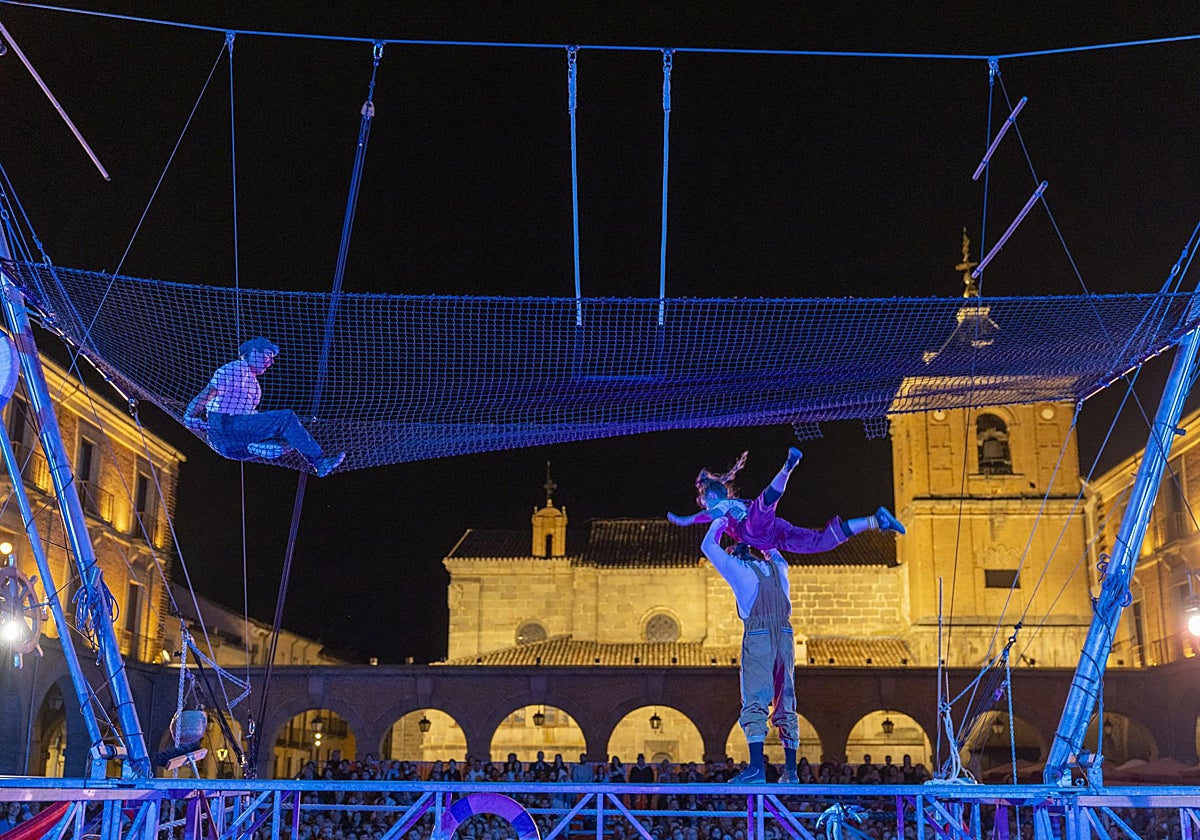 Ávila se rinde a la magia del Cir&amp;Co