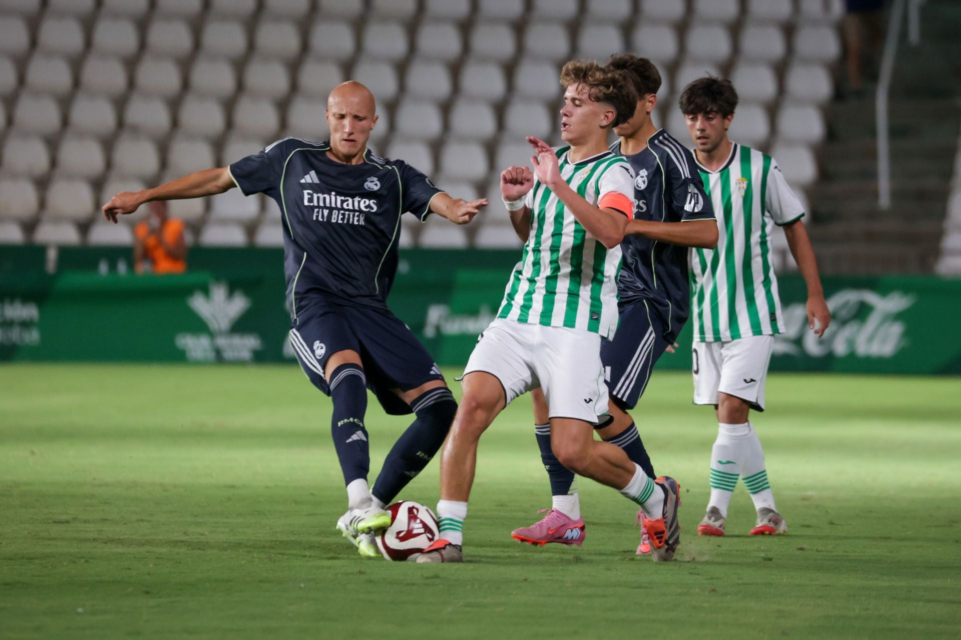 El Córdoba-Real Madrid de inicio del Mundial de Clubs Juvenil, en imágenes