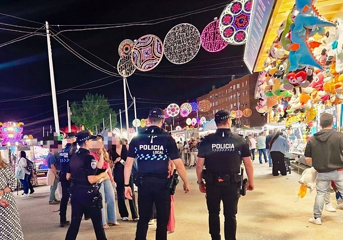 Agentes de la Policía Local de Cuenca en la feria de San Julián