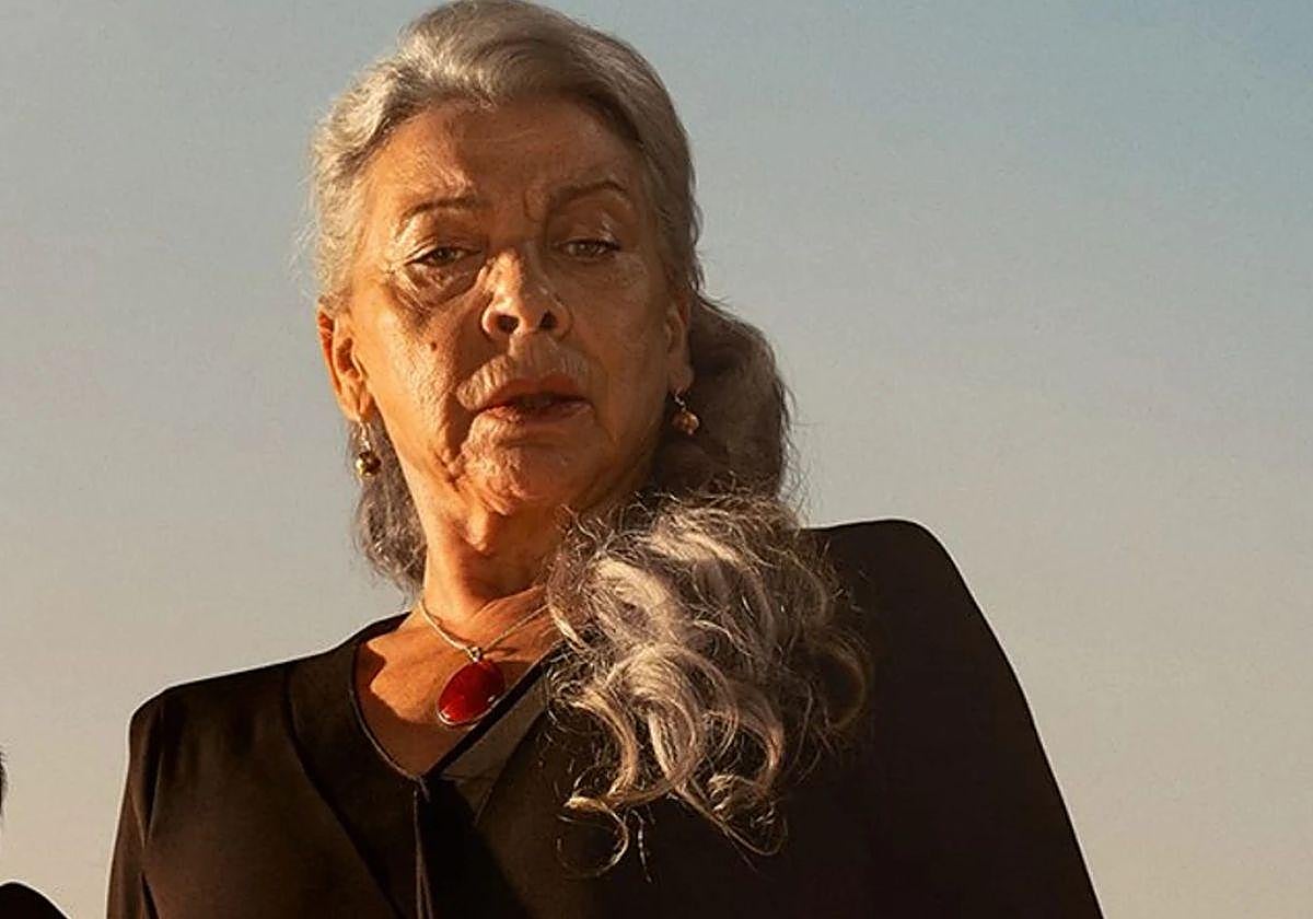 Kiti Mánver en la serie 'Dos Tumbas' de Netlflix