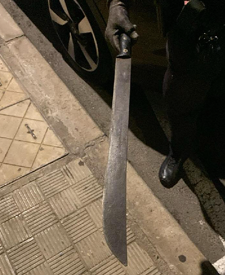 Detenido un hombre en Tenerife tras estrangular y amenazar con un machete a su madre