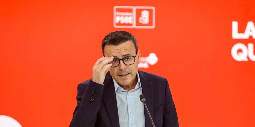 Un pueblo extremeño declara «non gratos» a los diputados socialistas que votaron en contra de Almaraz: «Es una traición»