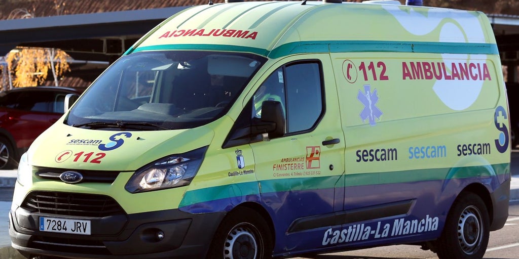 Dos menores afectados por inhalación de humo en el incendio de una vivienda unifamiliar en Caudete (Albacete)