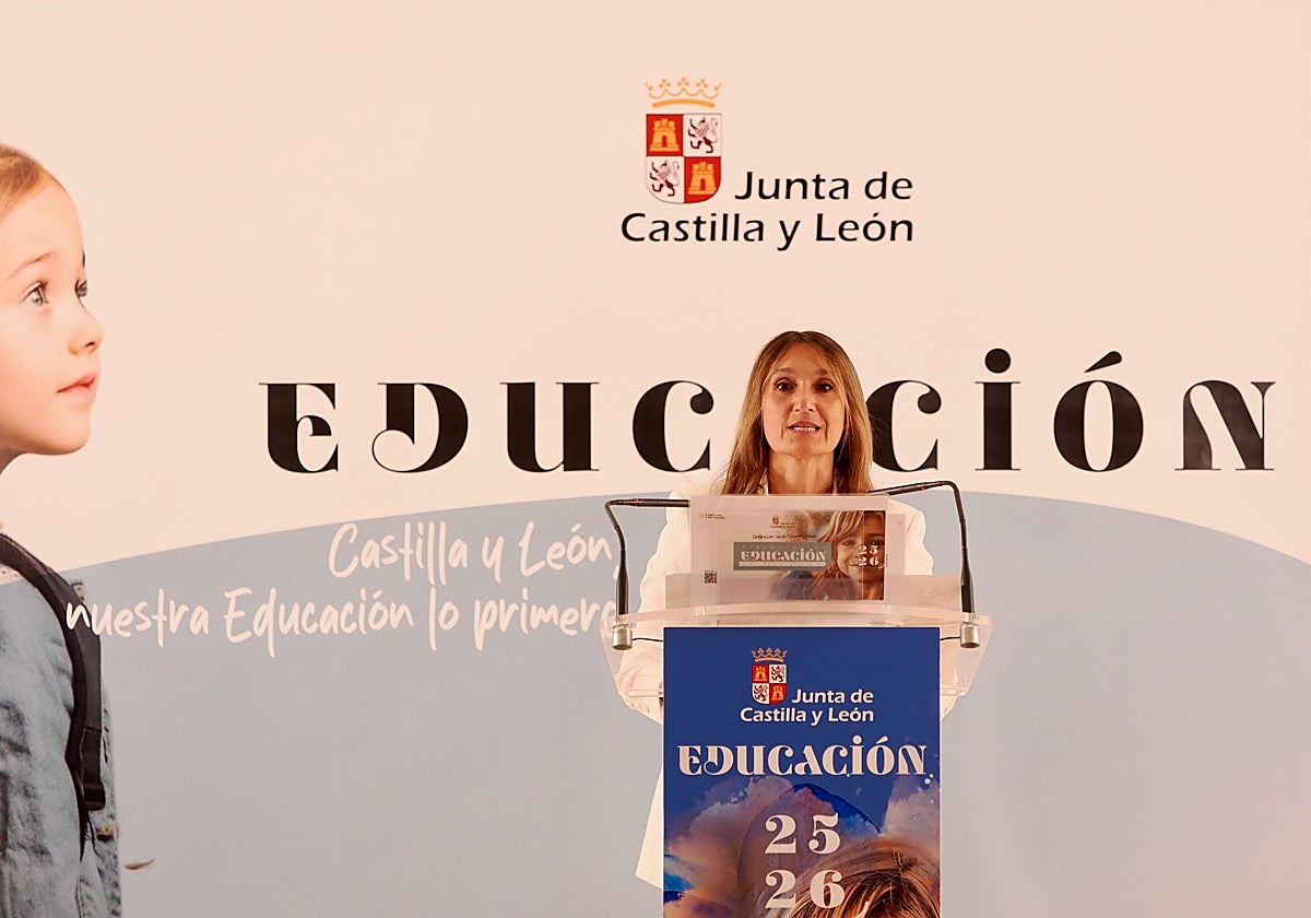 La consejera de Educación, Rocío Lucas, durante la presentación del curso académico 2025-2026