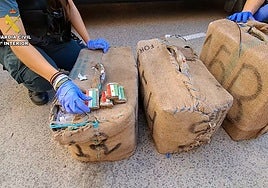 Detenido en Villarrobledo (Albacete) un hombre que transportaba 310 kilos de hachís en una furgoneta