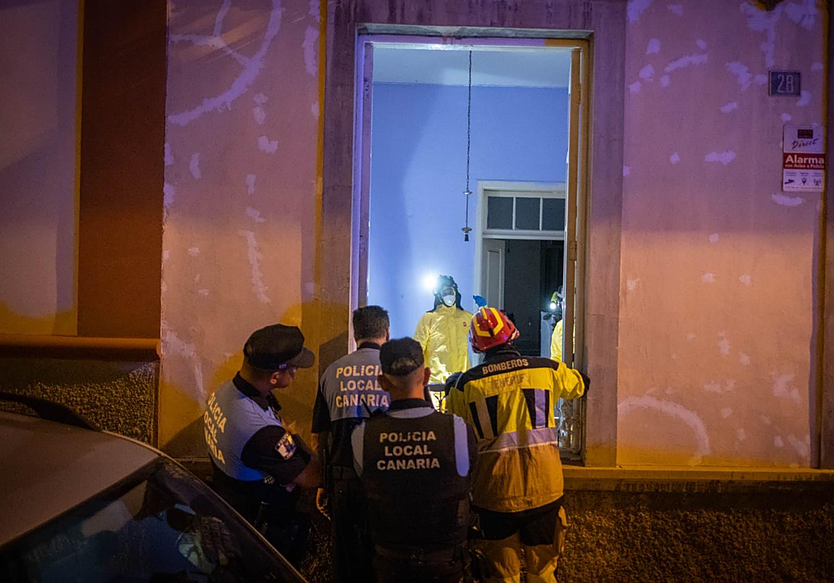 Rescate de siete animales que se encontraban en un presunto estado de abandono en el interior de una vivienda