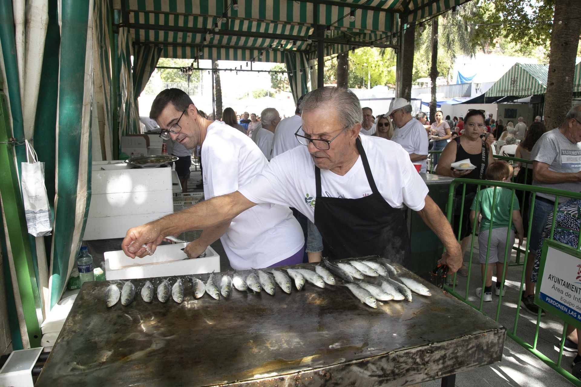 La tradicional &#039;sardiná&#039; de la Velá de la Fuensanta de Córdoba, en imágenes