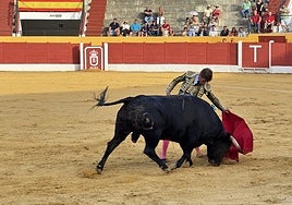 Tres orejas para Borja Jiménez en Belmez mientras Castella y Manuel Román se van de vacío