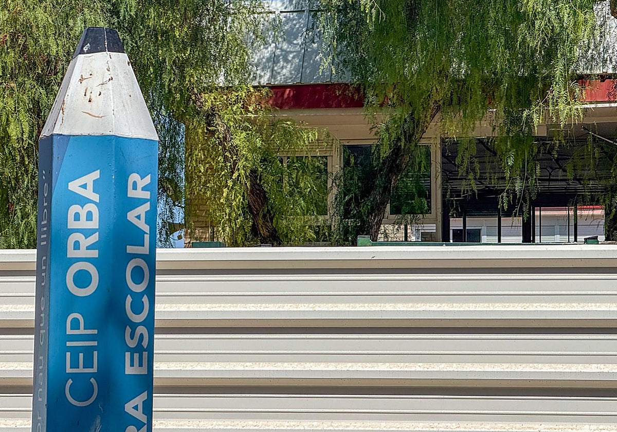 Unos 3.000 alumnos de centros dañados por la dana inician el curso en aulas prefabricadas