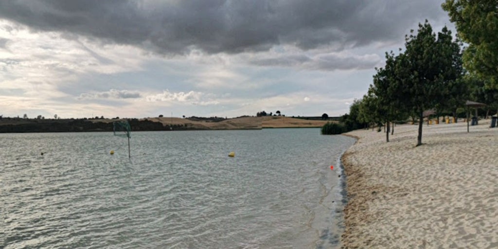 Un joven de 27 años se ahoga en una playa artificial de Arcos de la Frontera