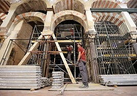 Los expertos buscan más protección para la Mezquita-Catedral de Córdoba un mes después del incendio