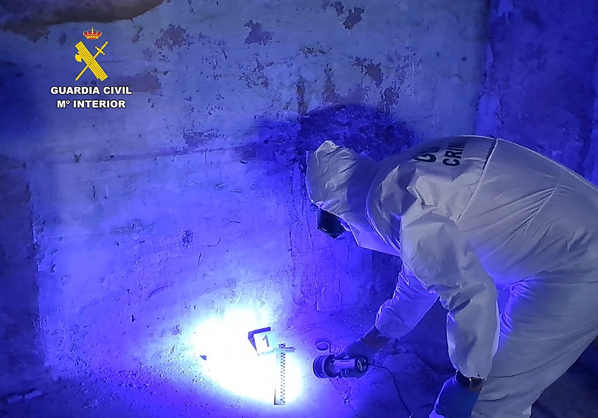 Criminalística de la Guardia Civil en el lugar de las torturas