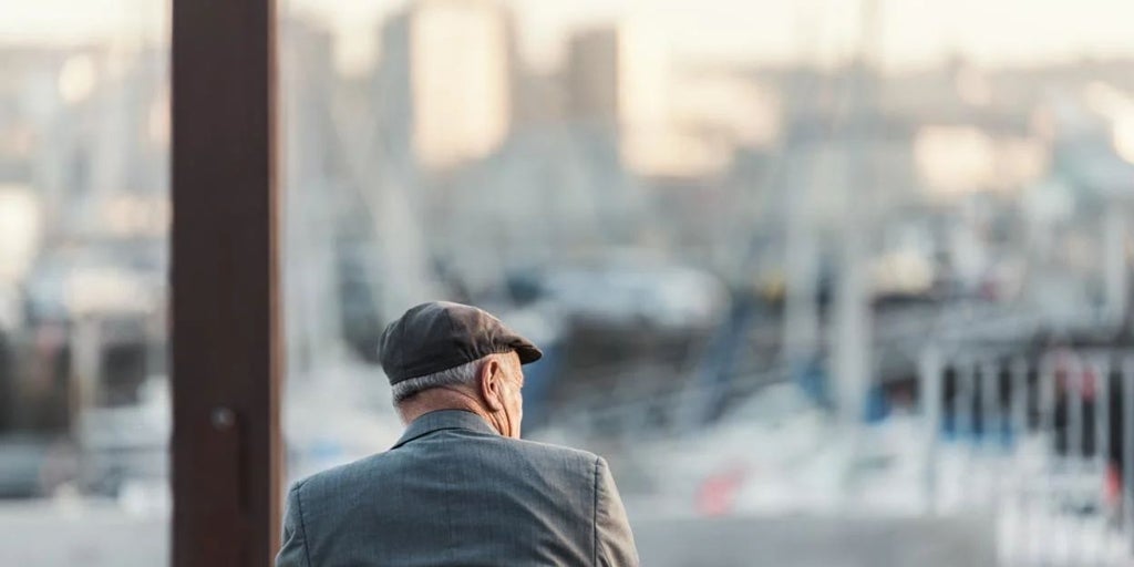 Andalucía refuerza la prevención de la conducta suicida en personas mayores en situación de aislamiento