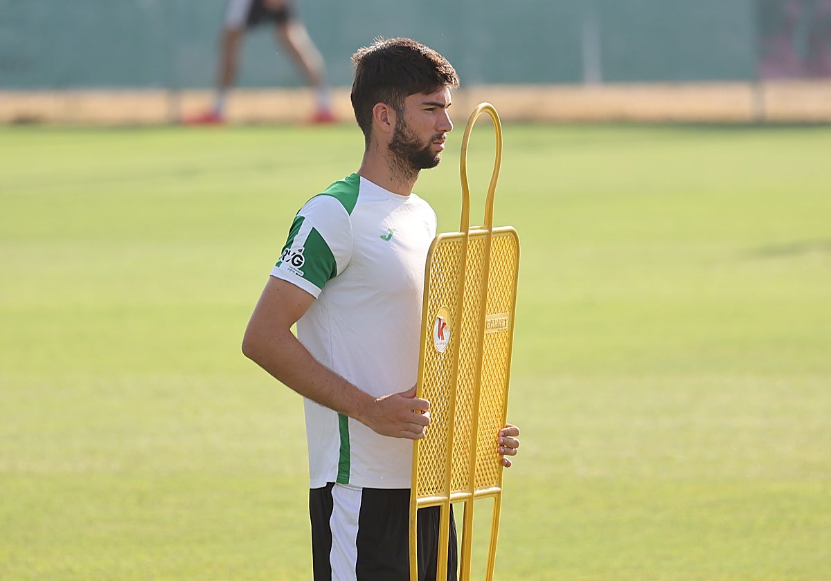Théo Zidane entrenando con el Córdoba CF