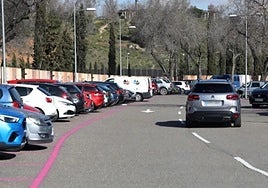 Toledo se plantea modificar la ORA para facilitar el aparcamiento en Safont con un bono para trabajadores