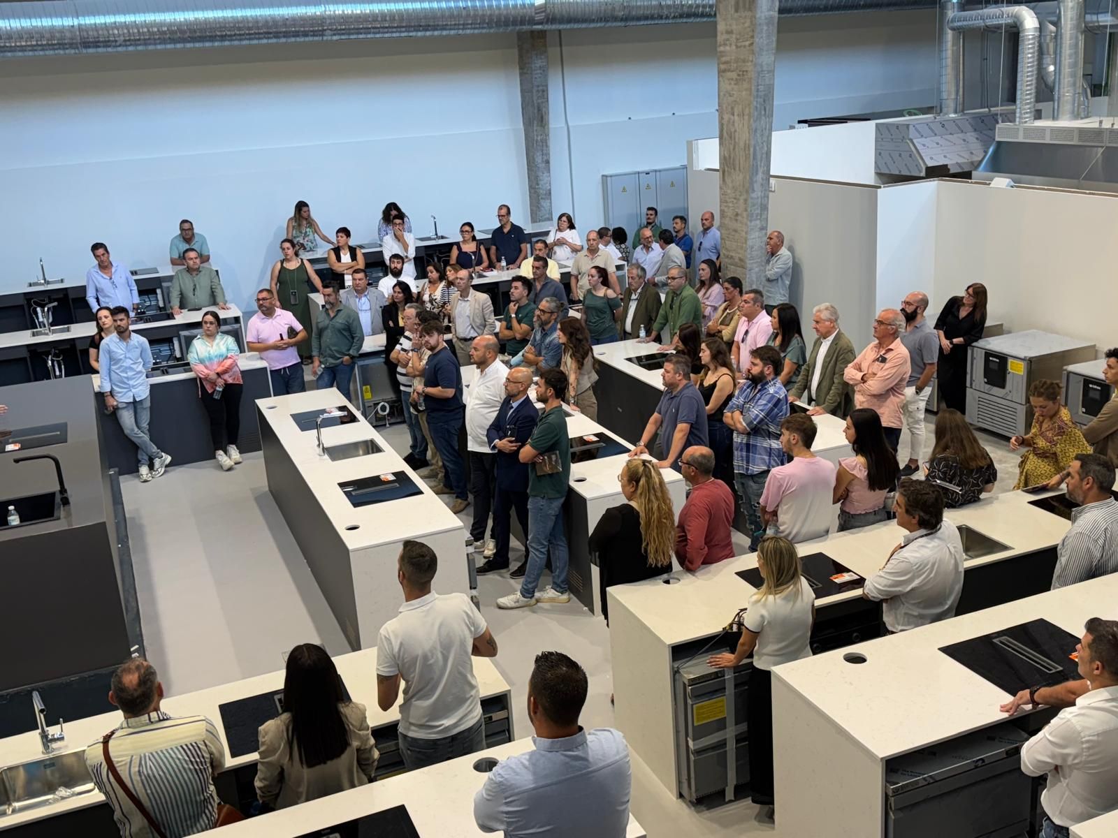 La presentación del centro de formación de Paco Morales en Córdoba, en imágenes