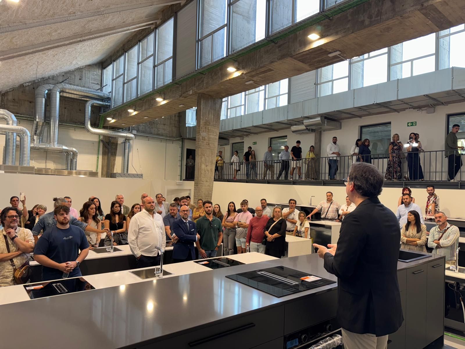 La presentación del centro de formación de Paco Morales en Córdoba, en imágenes