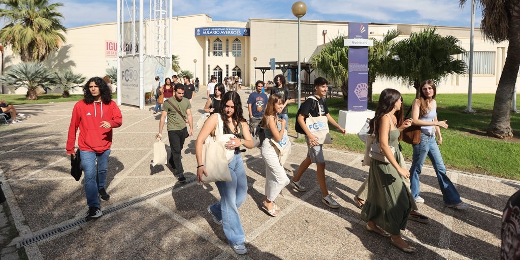 El 18% de los egresados de la Universidad de Córdoba trabajan fuera de Andalucía