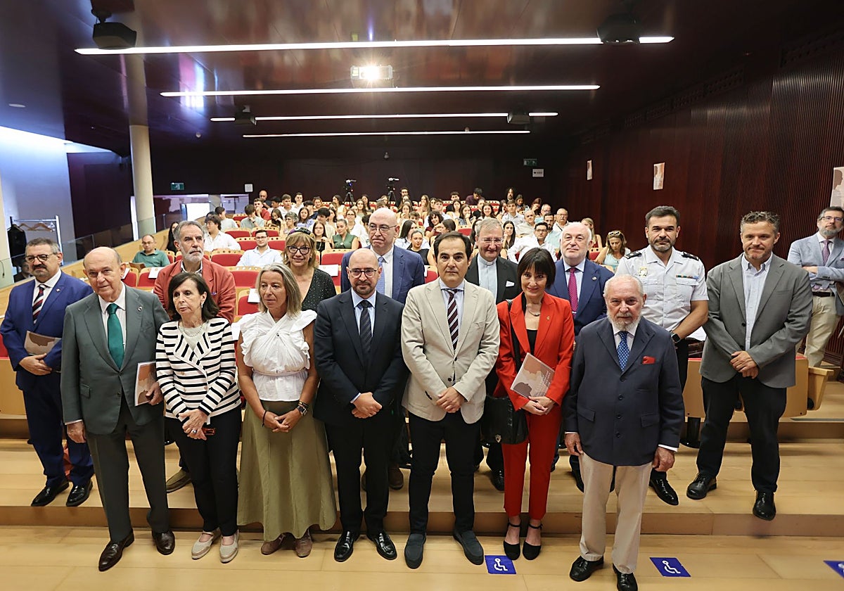 Participantes en el acto en el Centro de Recepción de Visitantes