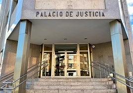 Un interno de Herrera de la Mancha en Ciudad Real se enfrenta a 17 años de cárcel por agresión sexual a su compañero de celda