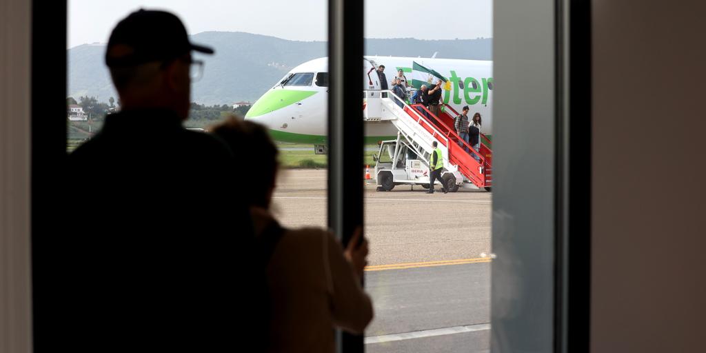 Binter copa el 60 por ciento de los más de 14.000 pasajeros que lleva el aeropuerto de Córdoba este 2025