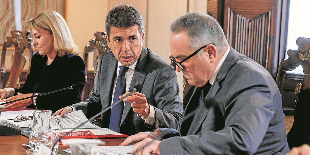 Mazón planea cambios moderados en su gobierno tras salir Pampols