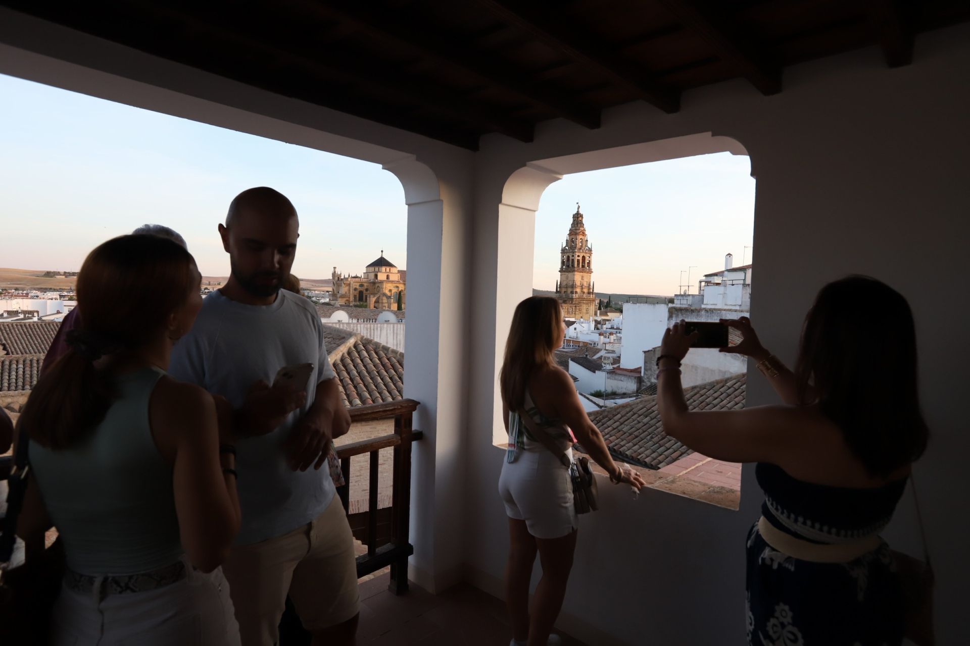 La Noche del Patrimonio llena las calles y monumentos de Córdoba, en imágenes