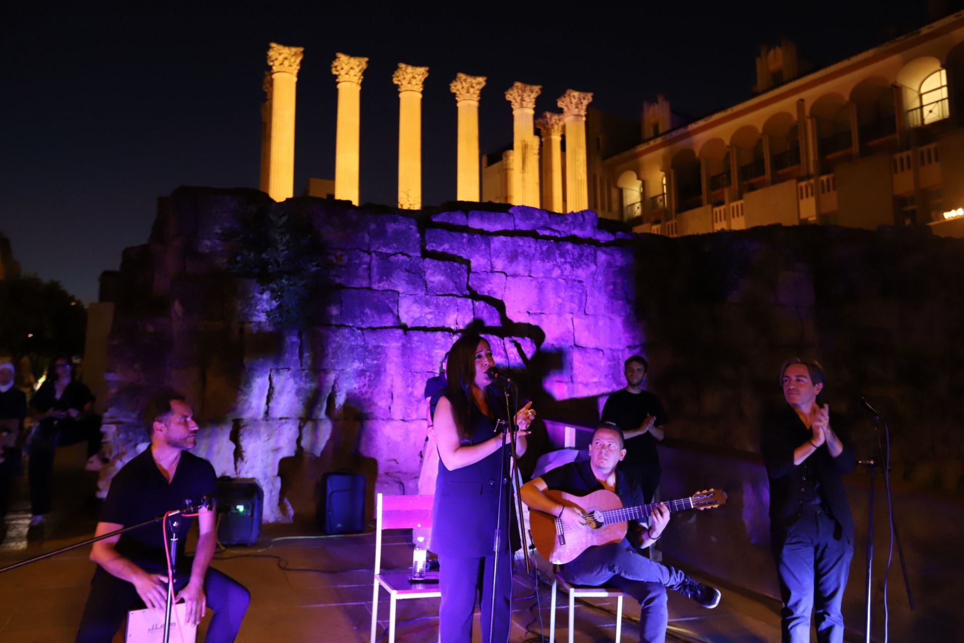 La Noche del Patrimonio llena las calles y monumentos de Córdoba, en imágenes
