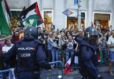 Miembros del Gobierno y sus socios celebran los disturbios en Madrid que obligan a cancelar la última etapa de La Vuelta