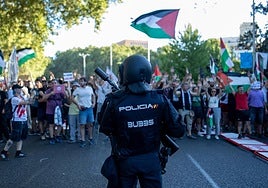 Indignación en la Policía tras los incidentes en La Vuelta: «Se diseñó un dispositivo para que fracasara»
