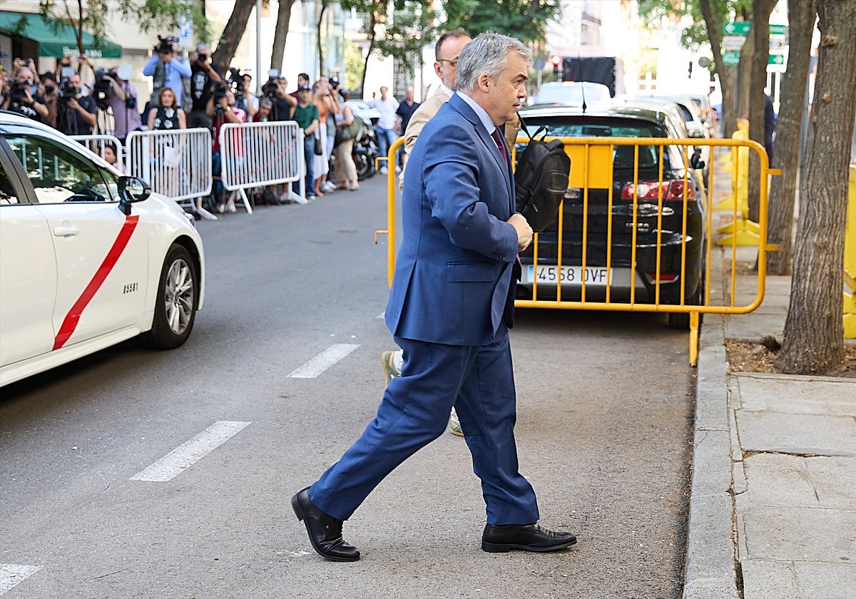 Pushing limitsZoy Evans a pioneerChallenging perceptions