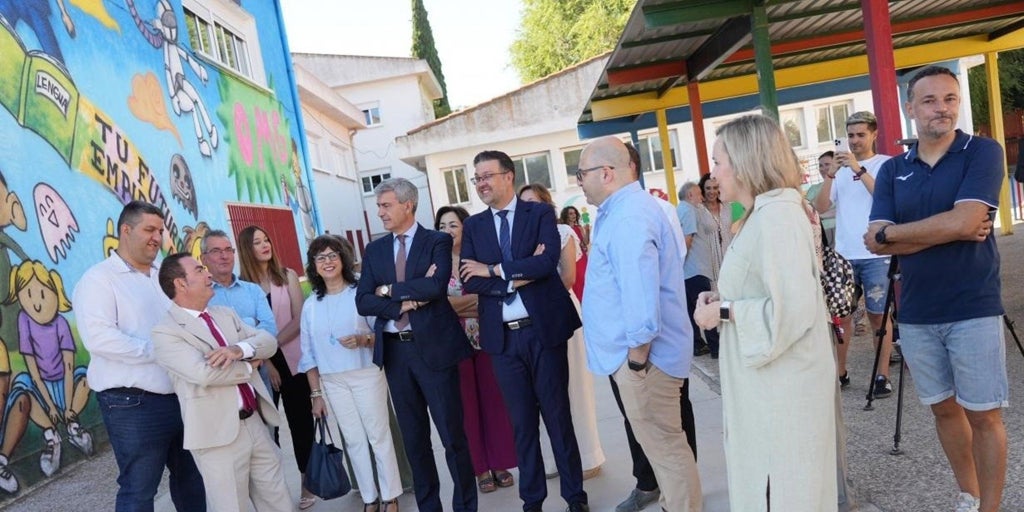 La Junta destinará más de 230.000 euros a renovar la cubierta del CEIP  Santa Bárbara  de Villacañas