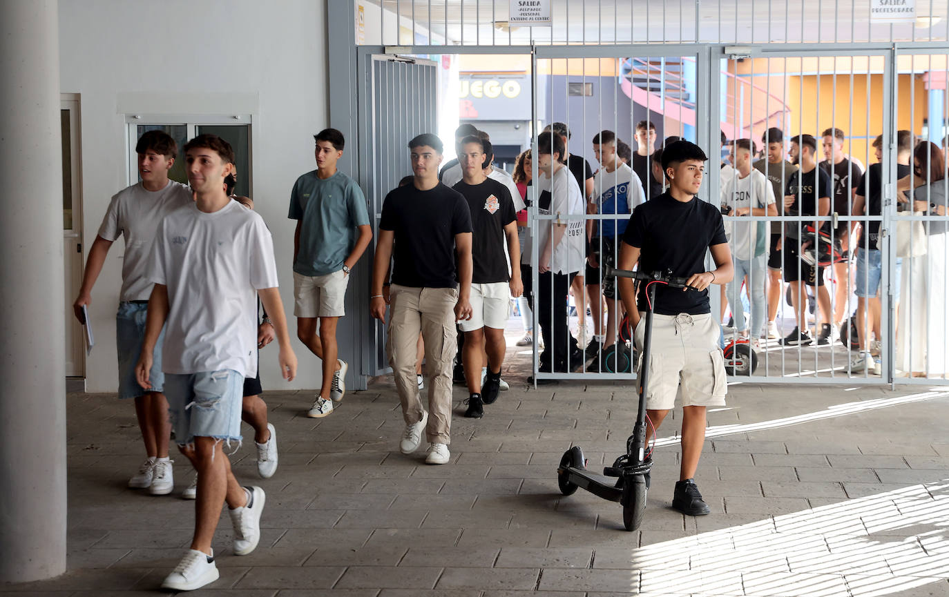 La apertura del curso en Córdoba para los estudiantes de ESO, Bachillerato y FP, en imágenes