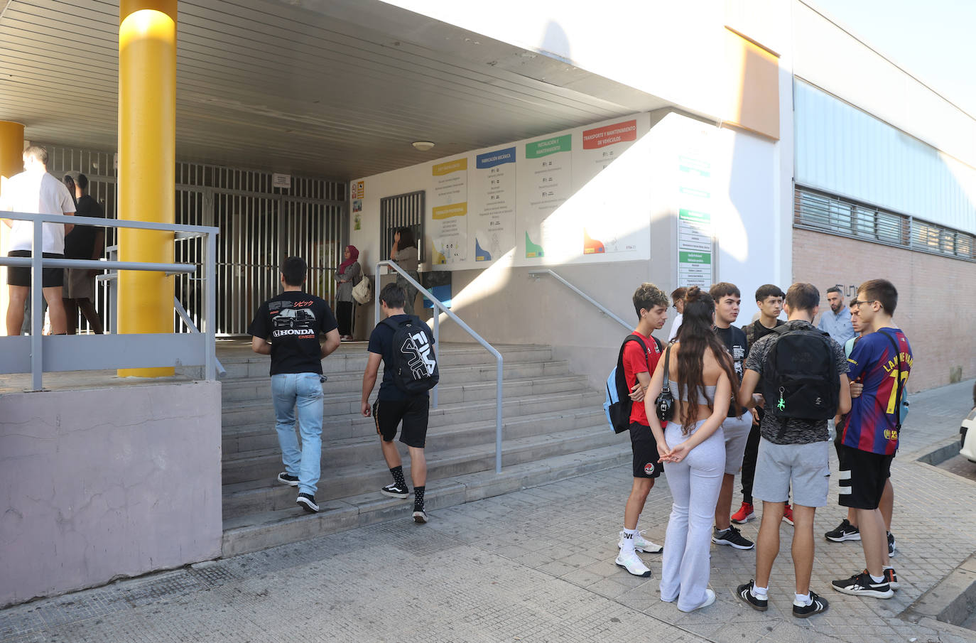 La apertura del curso en Córdoba para los estudiantes de ESO, Bachillerato y FP, en imágenes