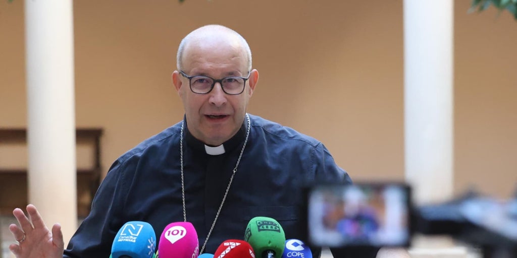 El nuevo obispo de Málaga pide «un talente misionero» a las parroquias y cofradías