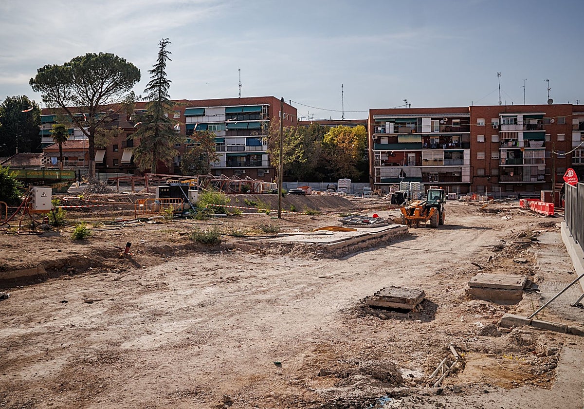 Zona en obras en la línea 7b de Metro, en San Fernando de Henares