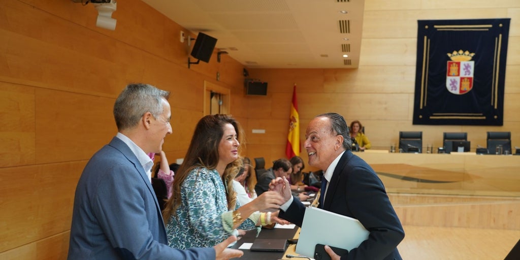 Amilivia defiende el «acertado» informe sobre planes de igualdad que Vox cuestiona por ser un asunto «ideológico»