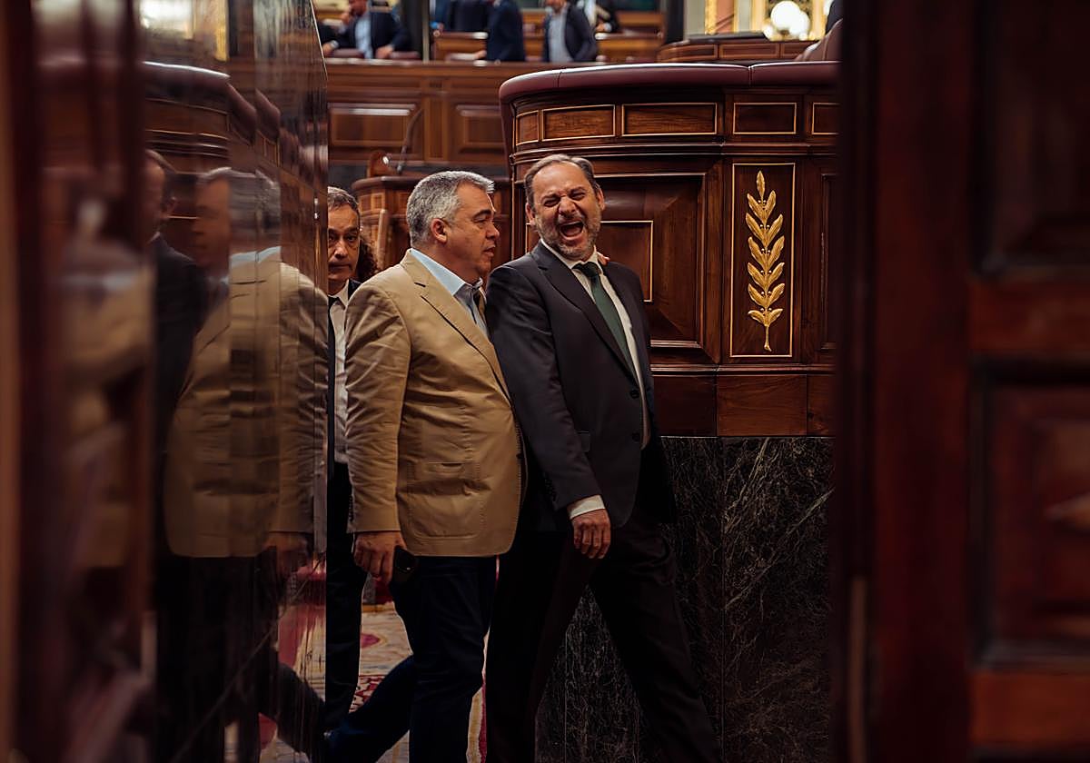 Santos Cerdán, junto a Ábalos en el Congreso.