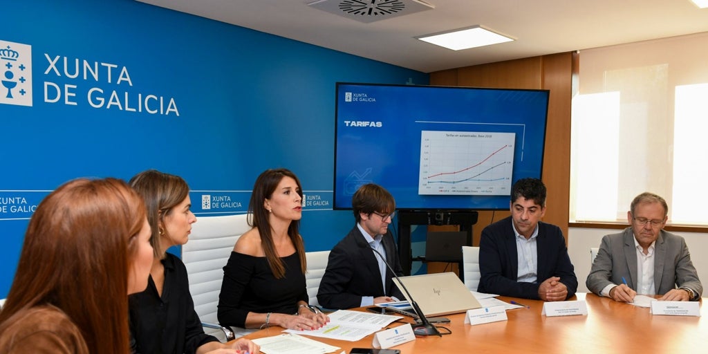 La Xunta advierte al Gobierno con la «vía judicial» si no les remite el expediente europeo de la AP-9