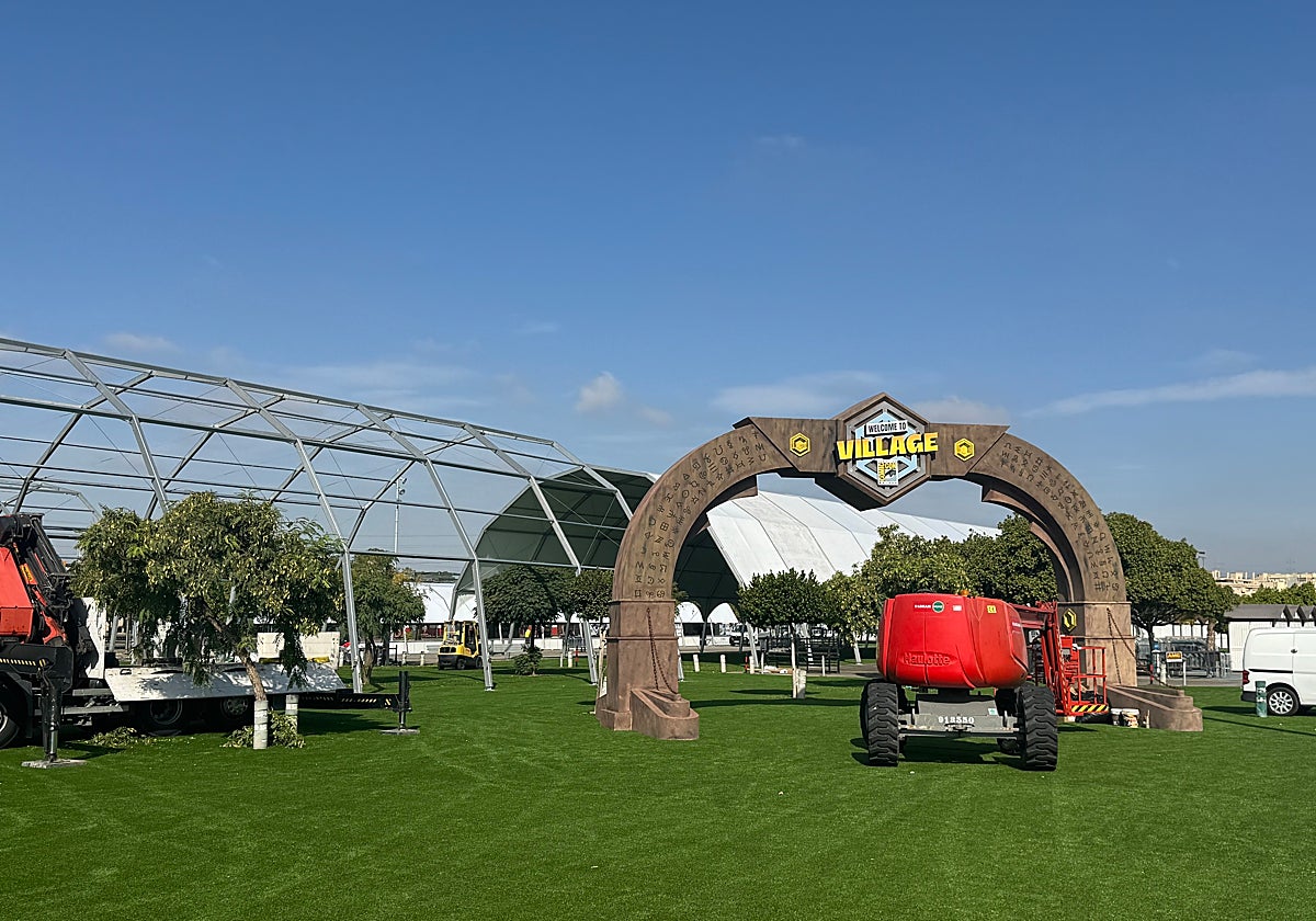 Montaje de la ciudad de la Comic-Con en Málaga