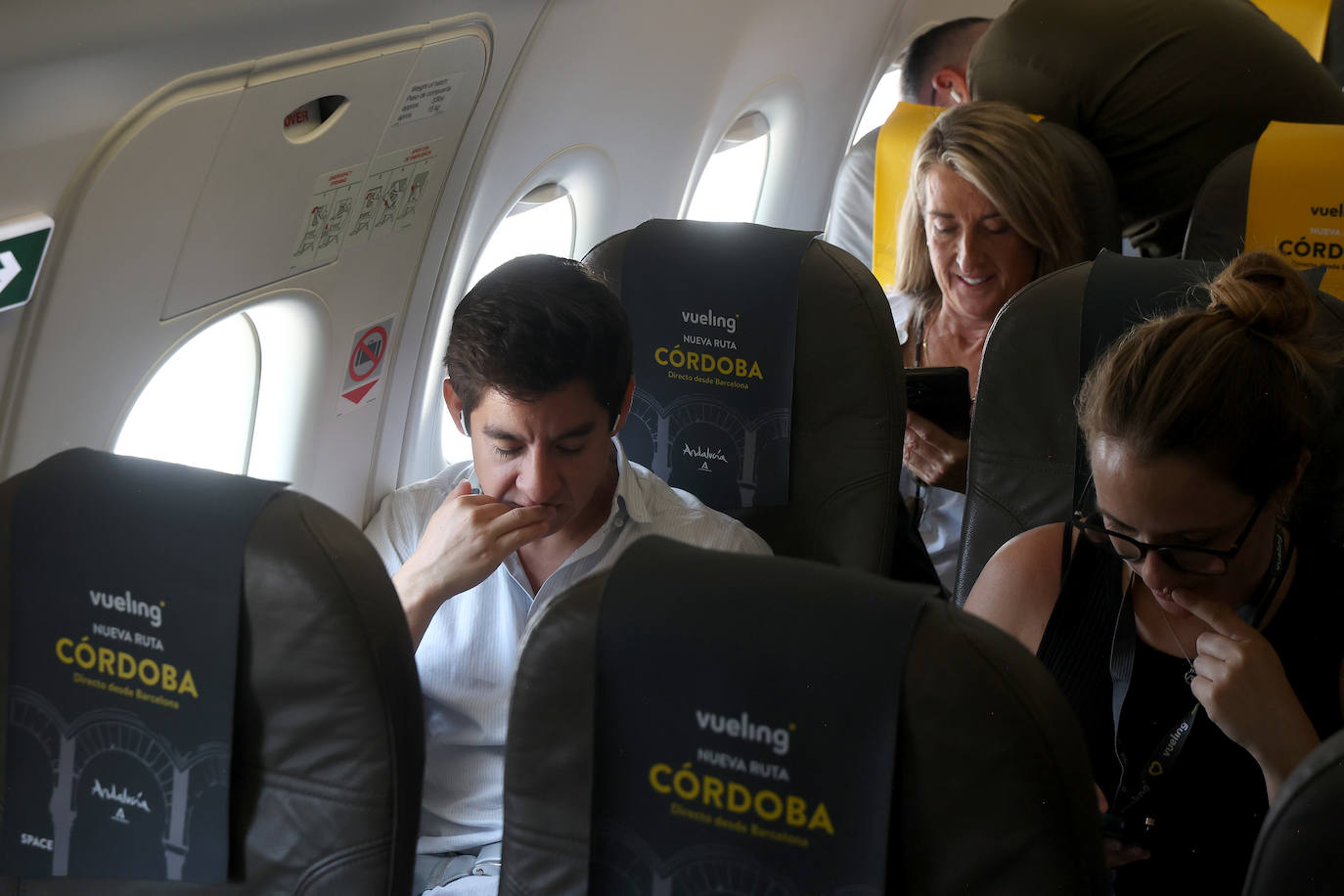 En imágenes, así ha sido el primer vuelo entre Barcelona y Córdoba de Vueling