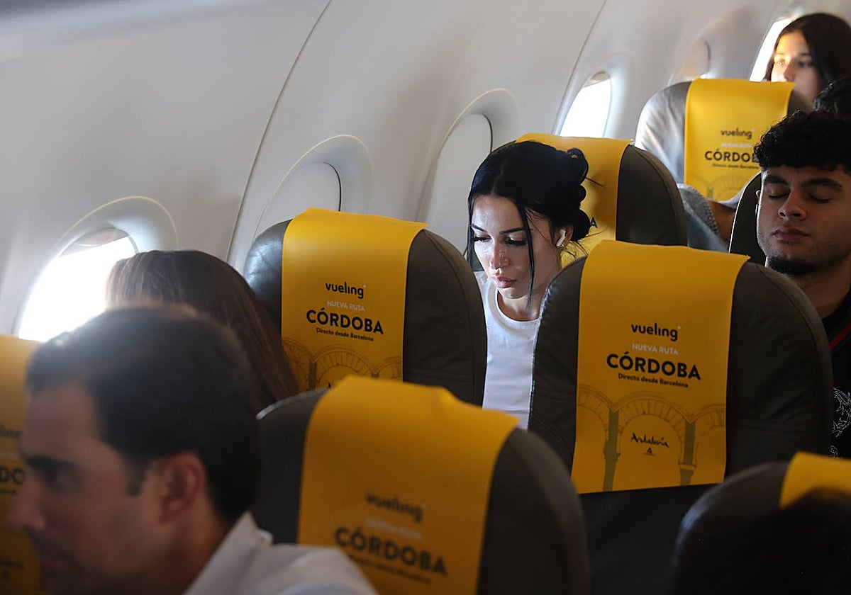 En imágenes, así ha sido el primer vuelo entre Barcelona y Córdoba de Vueling