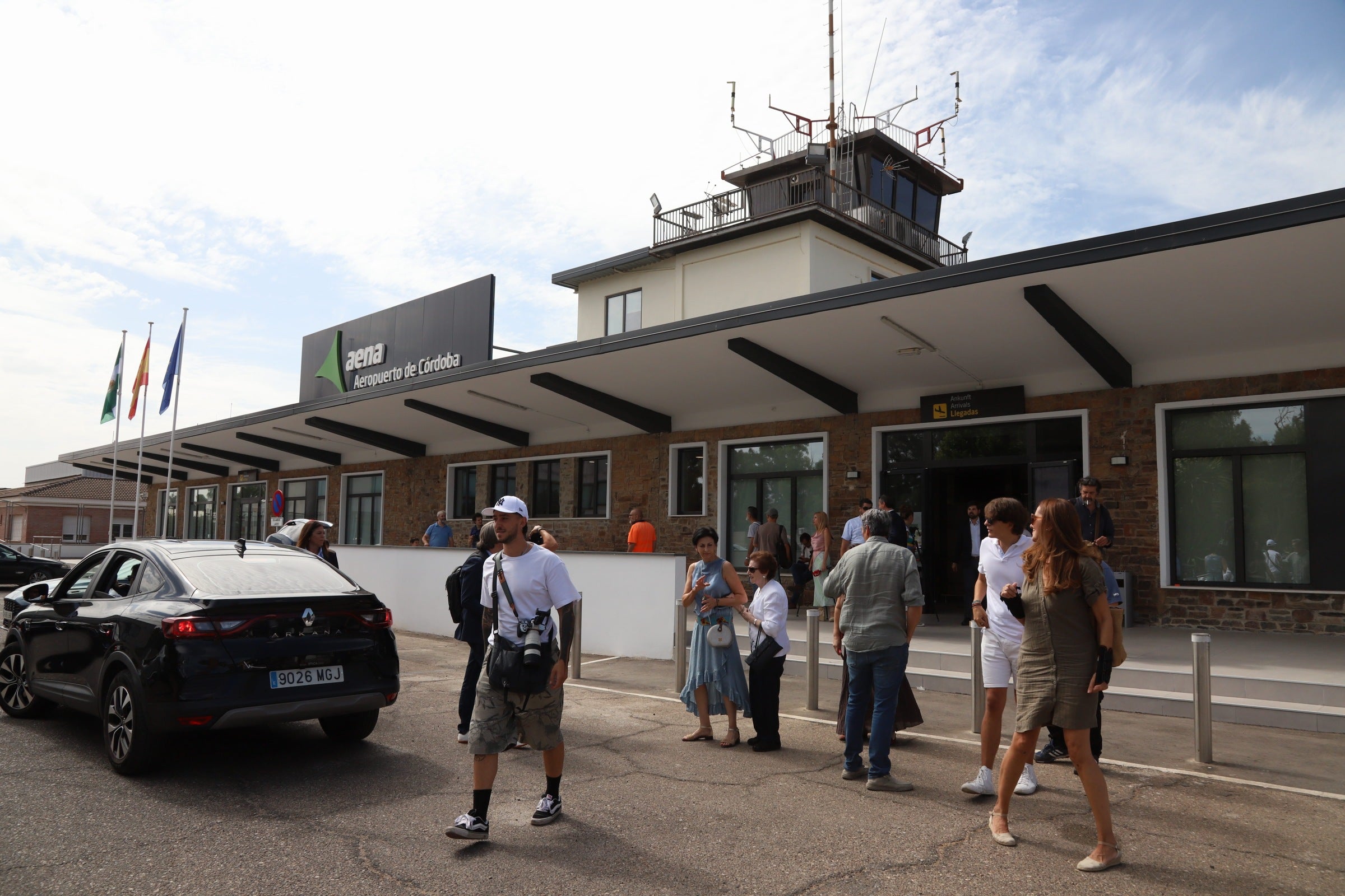 Así ha sido la llegada al aeropuerto de Córdoba del primer vuelo de Vueling